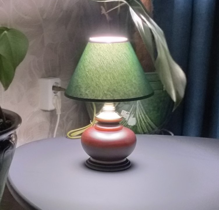 Настольная лампа из дерева 060.01.25Т