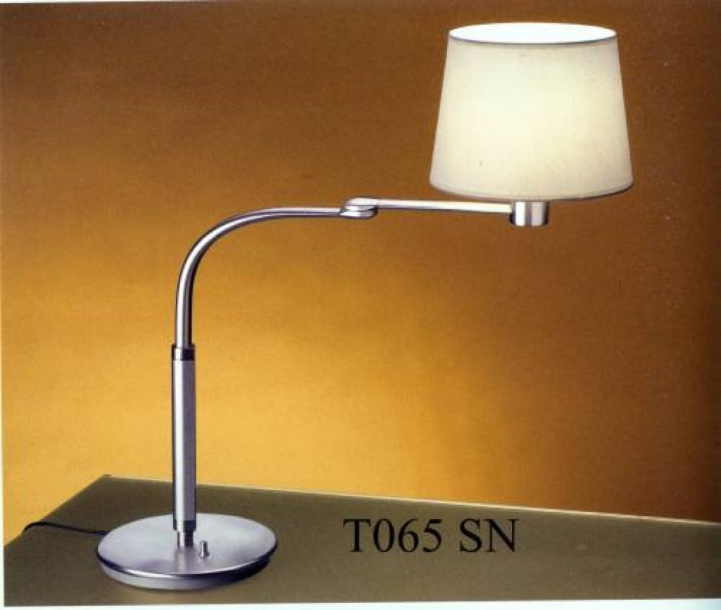 Настольная лампа для офиса 065T SN поворотная