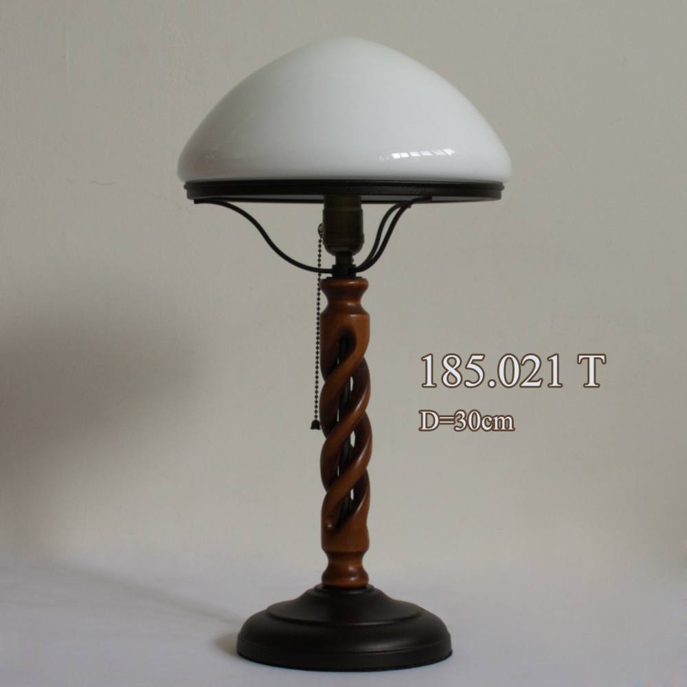 Настольная лампа для кабинета с плафоном 185.021Т