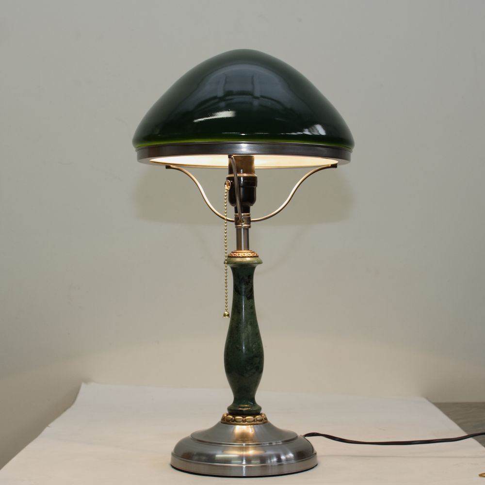Писательская лампа с зеленым камнем 185.011 Т